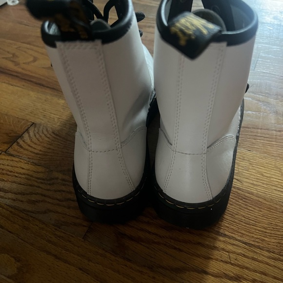 Dr. Martens Zavala Casual Combat Boot, White Size 8 - Picture 3 of 8
